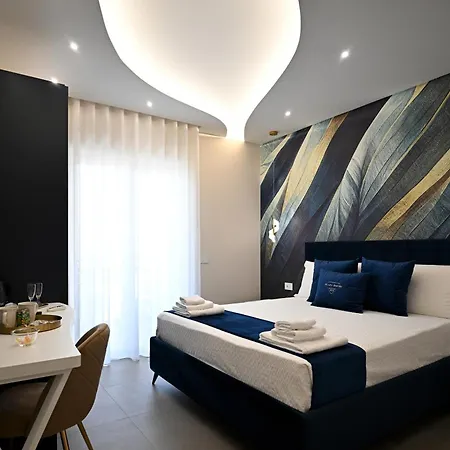 Plaza Luxury Bed and Breakfast 4*