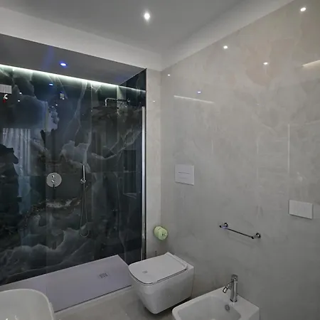 Plaza Luxury 4*