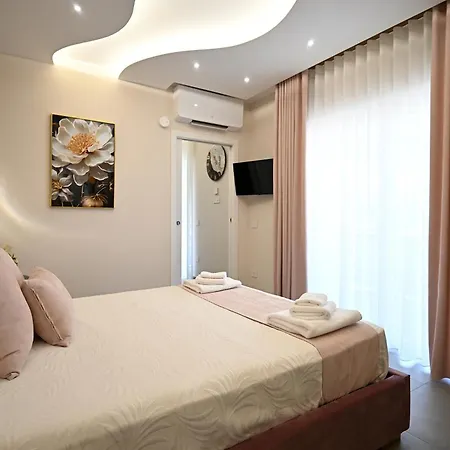 Plaza Luxury 4* Пагани