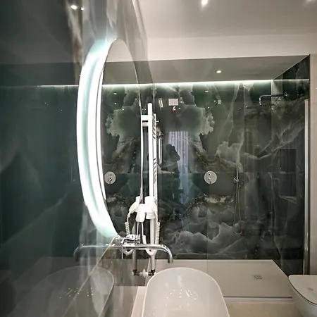 Plaza Luxury ベッド・アンド・ブレックファスト
