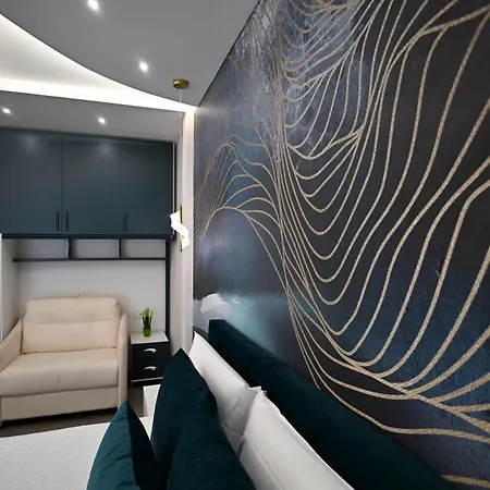 ベッド・アンド・ブレックファスト Plaza Luxury 4*